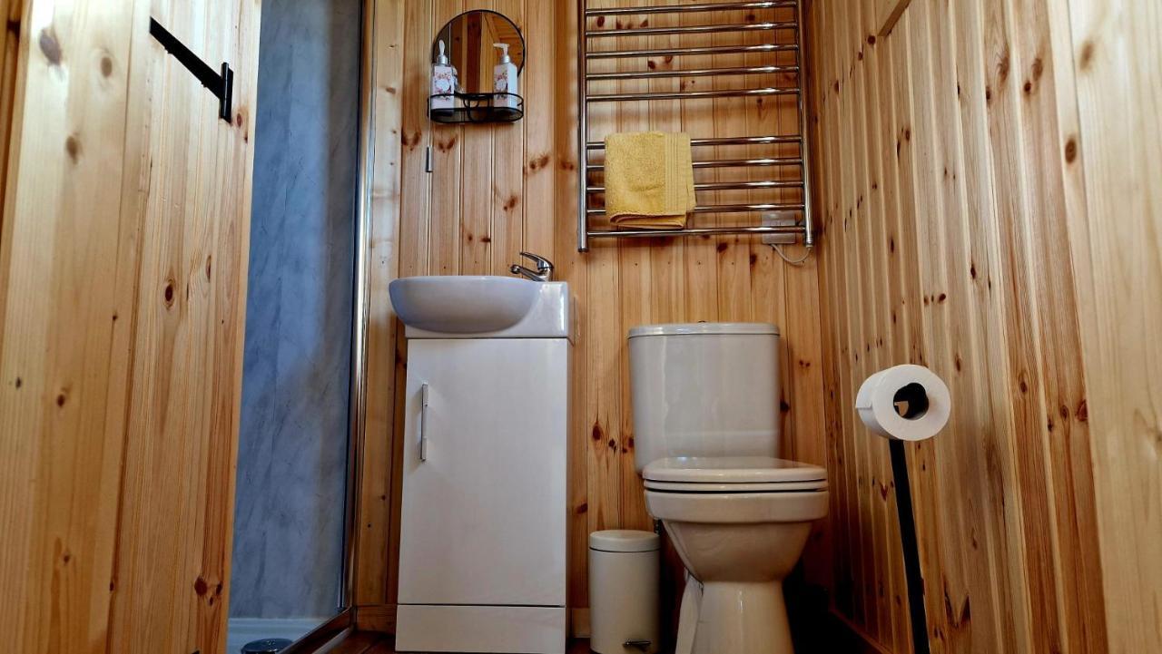 The Shepherd'S Hut @ Innlands Kilmaluag Buitenkant foto